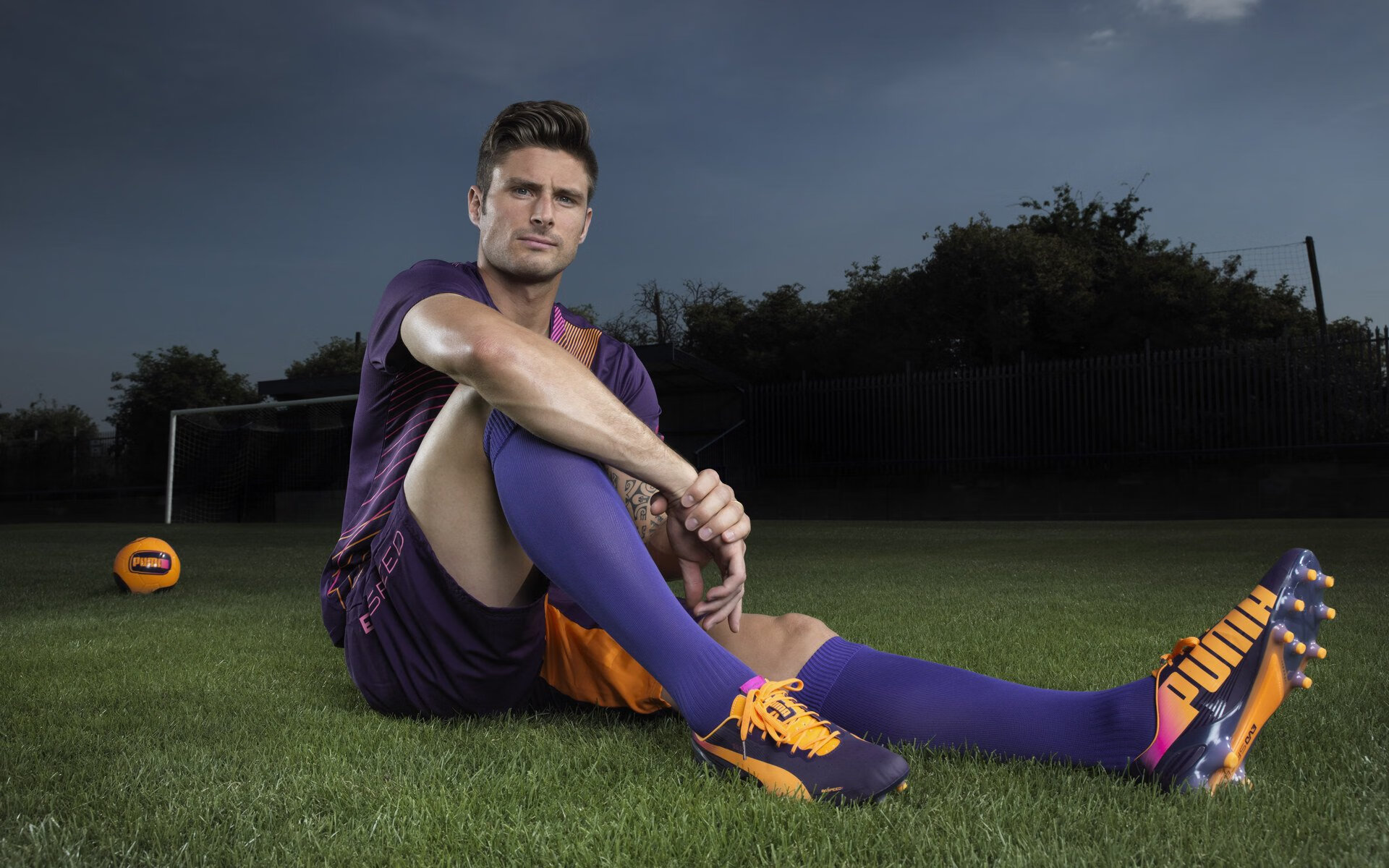 足球合作项目:共筑体育强国之路,足球战略合作协议书模板